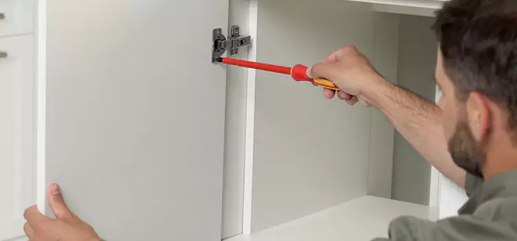 Screen Door Hinge Repair St. Charles